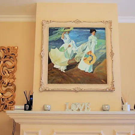 ヴィラ Victoria マルベーリャ