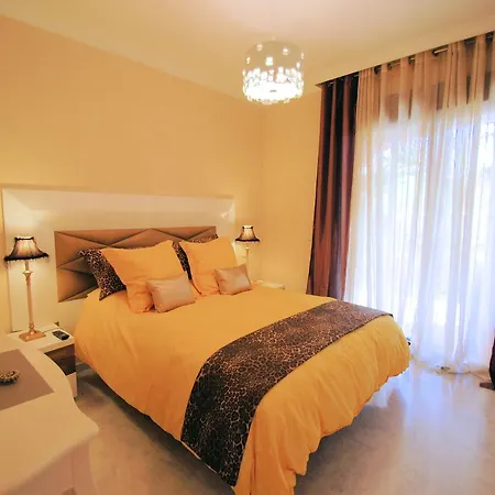 Victoria Marbella